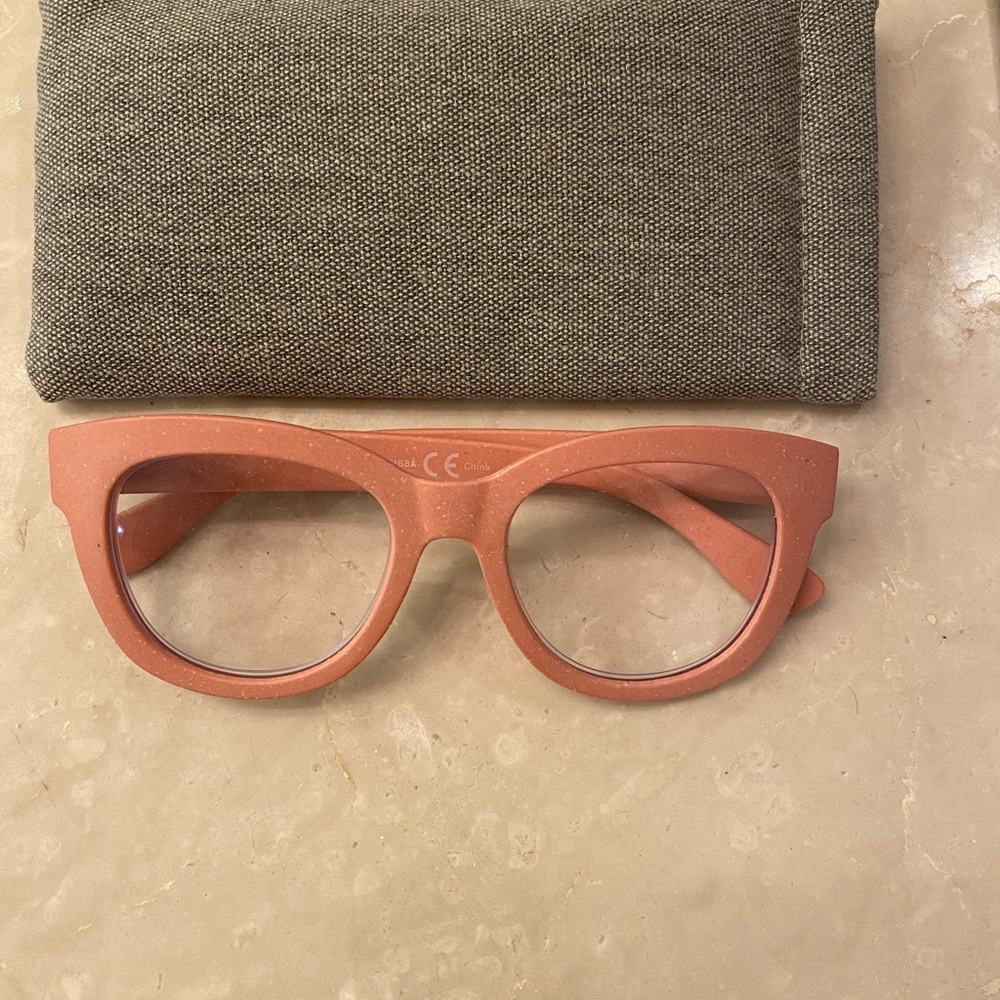 Peach 1.00 readers Peepers never been worn